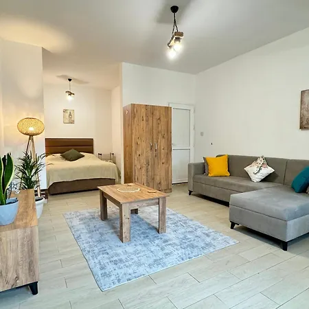 Luxury In Kyrenia * Kyrenia (Northern Cyprus)