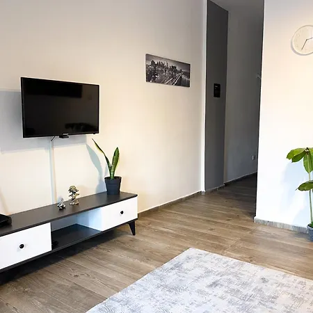 Luxury In Kyrenia Apartment