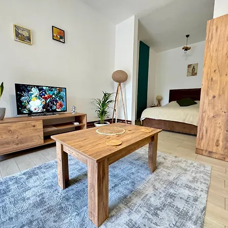 דירה Luxury In Kyrenia קיירניה