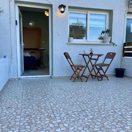 Апартаменты Luxury In Kyrenia Кирения