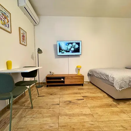 Luxury In Kyrenia Apartment *