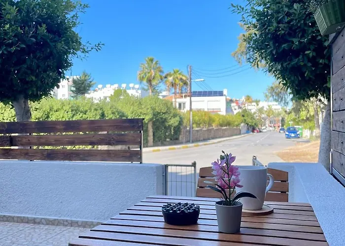 Luxury In Kyrenia * Kyrenia (Northern Cyprus)