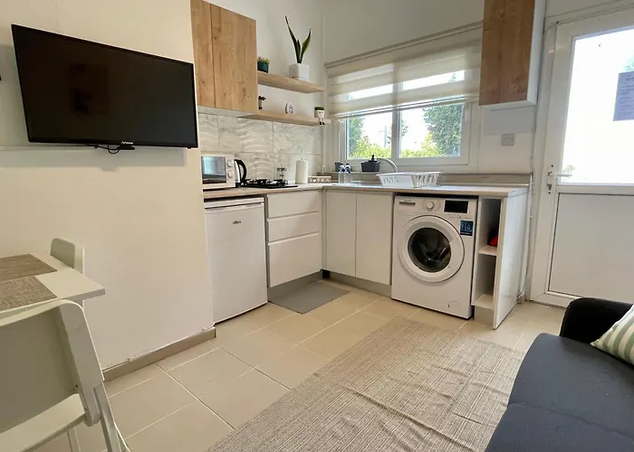 Luxury In Kyrenia * Kyrenia (Northern Cyprus)